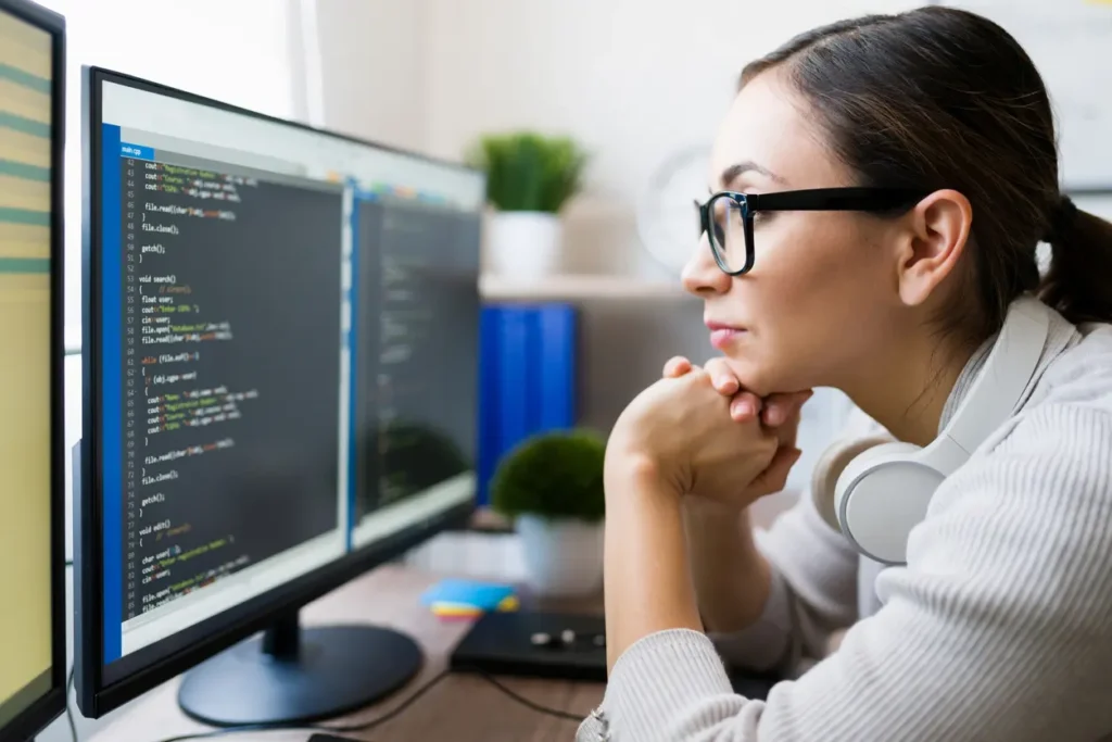 women looking at computer screen